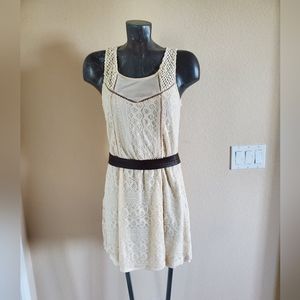 Cream Lace dress Sz Lg (5-8)